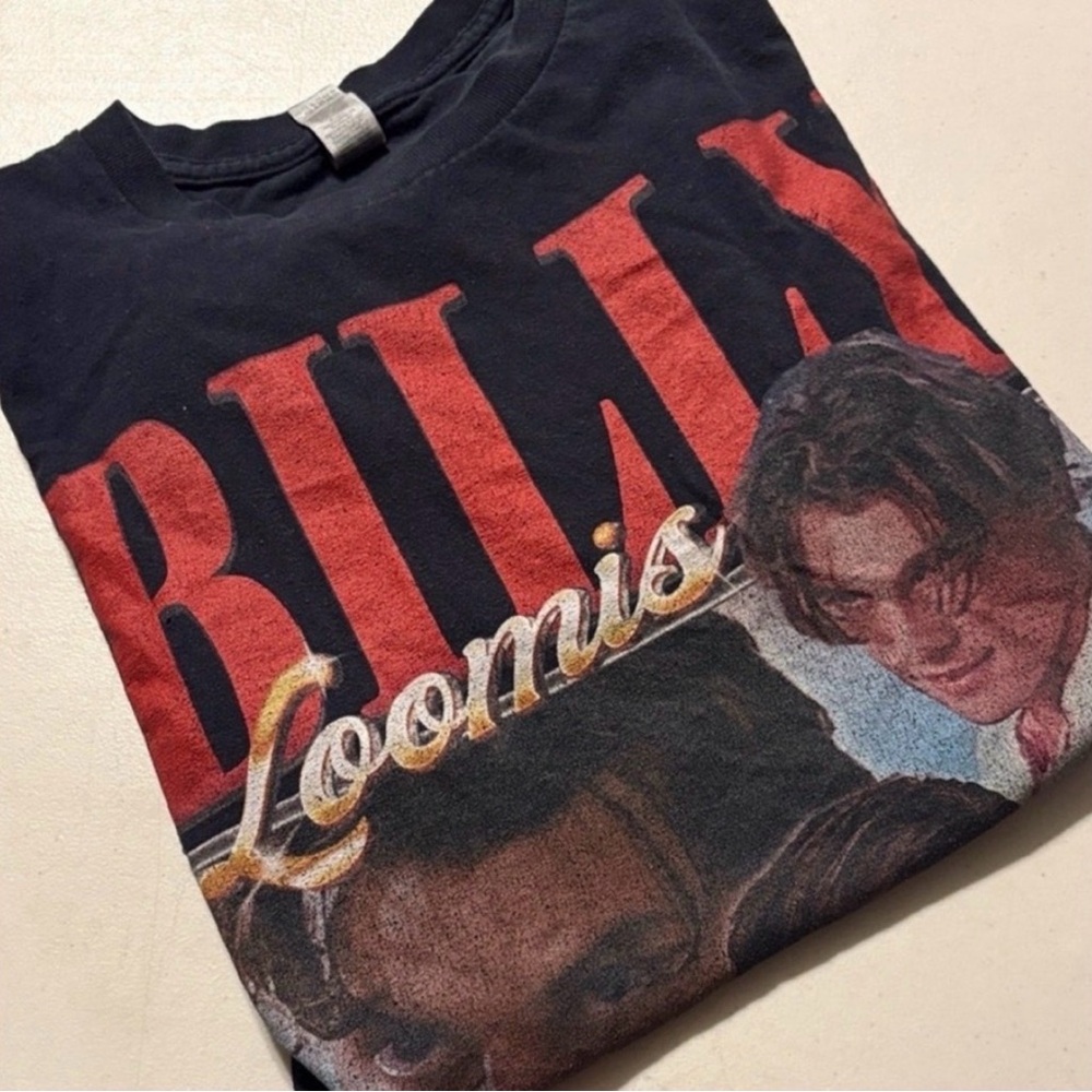 Scream vintage Black Graphic T-Shirt with Red and Gold Accents